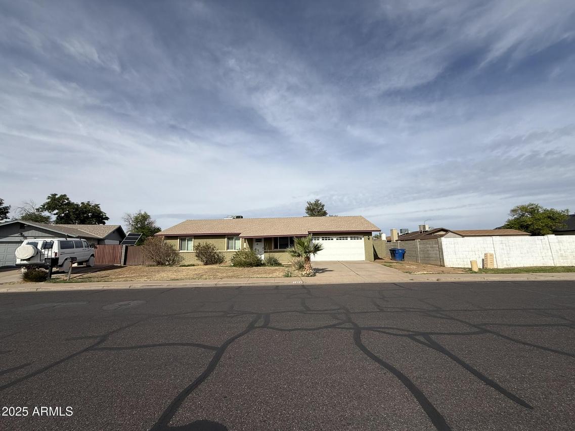 1404 S Spencer, Mesa, AZ 85204