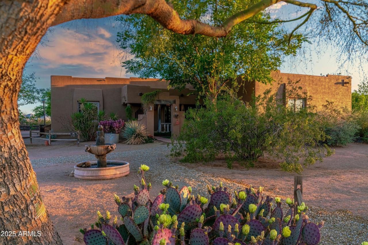21909 W Beacon Ln., Wittmann, AZ 85361