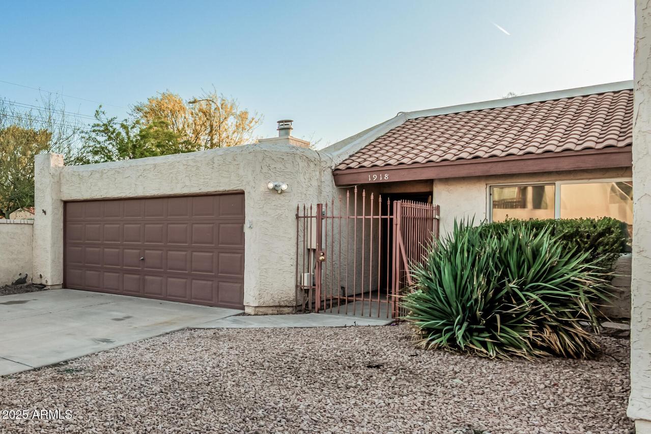 1918 S Shannon Dr., Tempe, AZ 85281