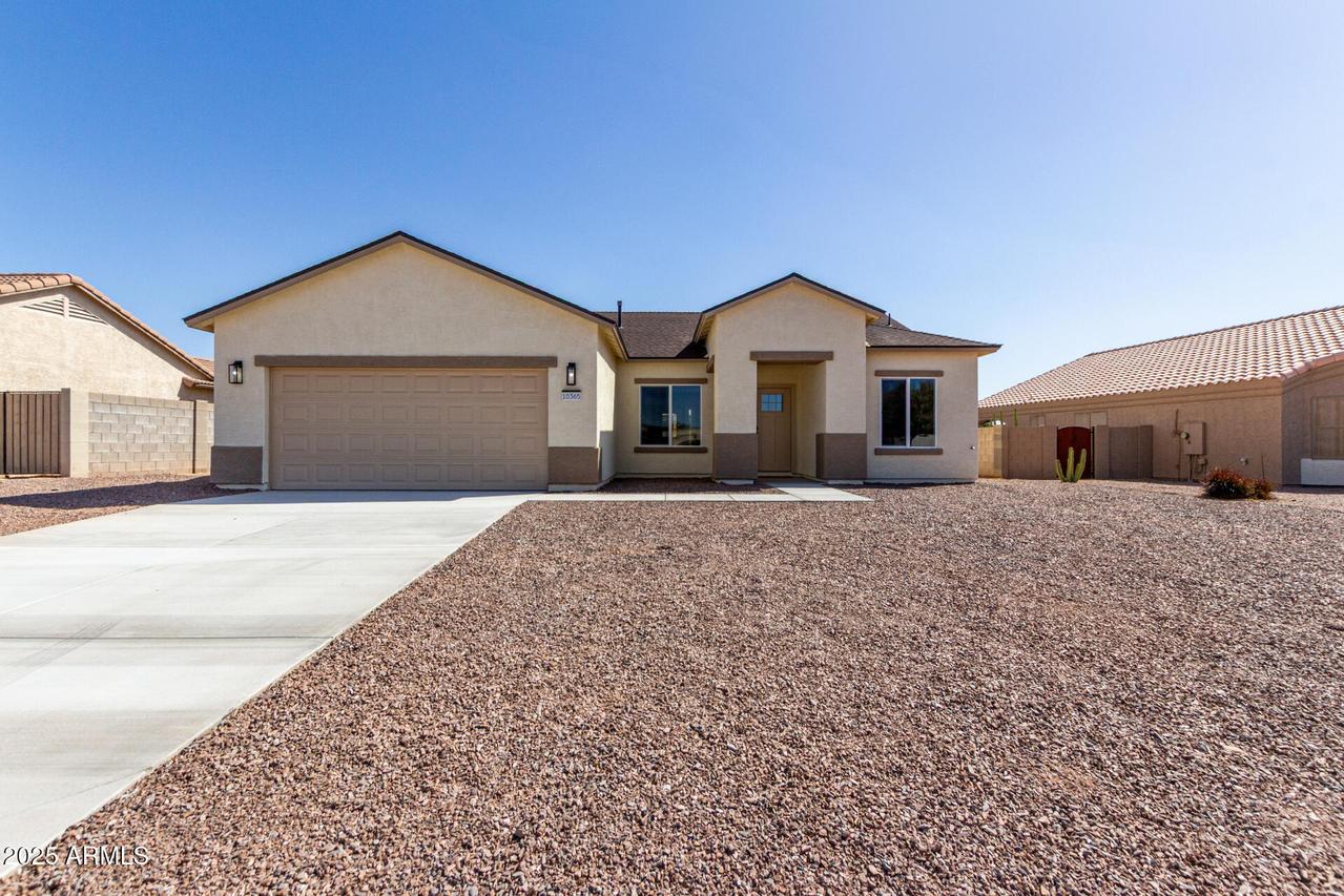 10365 W Mission Dr., Arizona City, AZ 85123