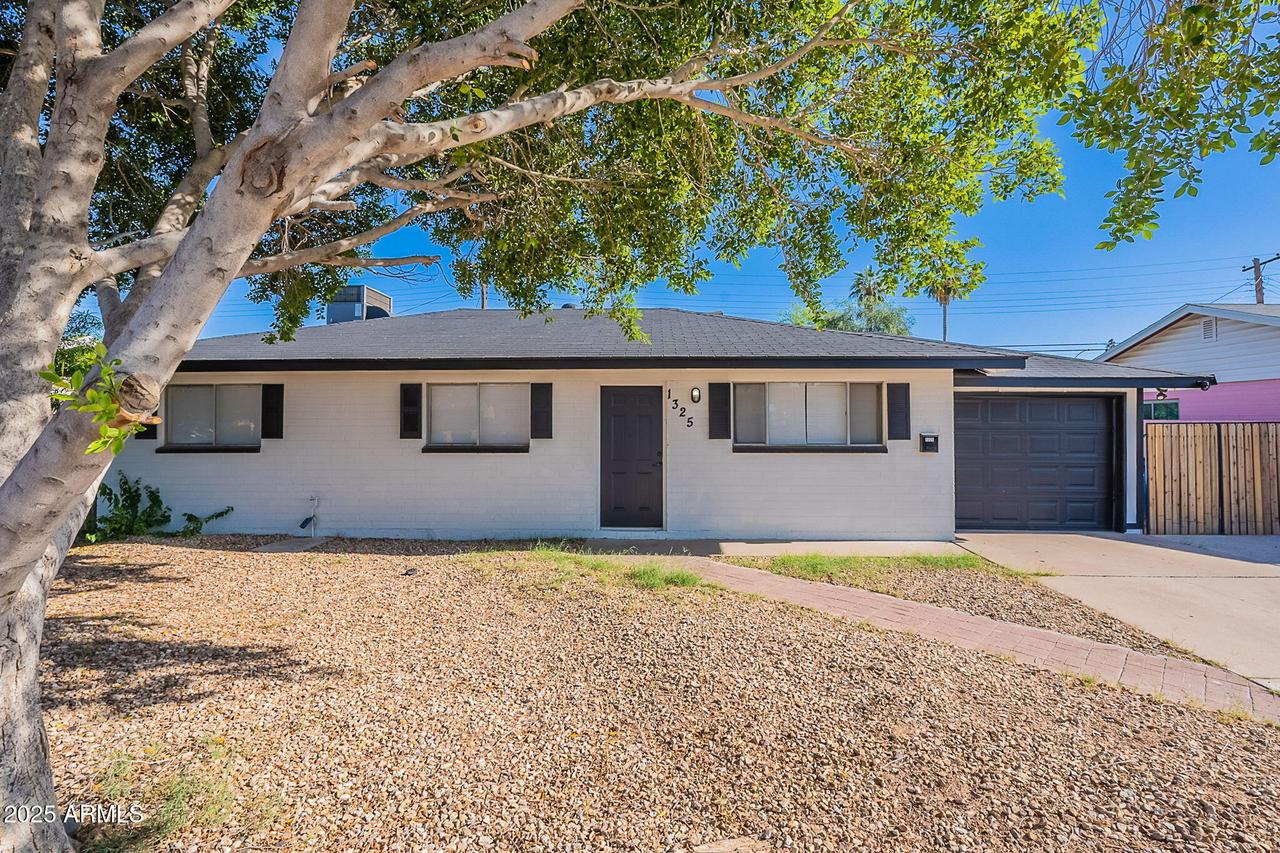 1325 W 7th Ave., Mesa, AZ 85202