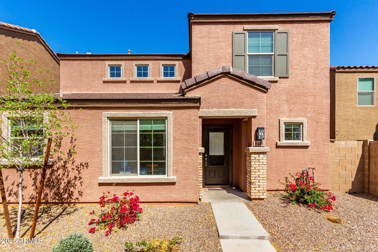 8244 W Albeniz Pl., Phoenix, AZ 85043