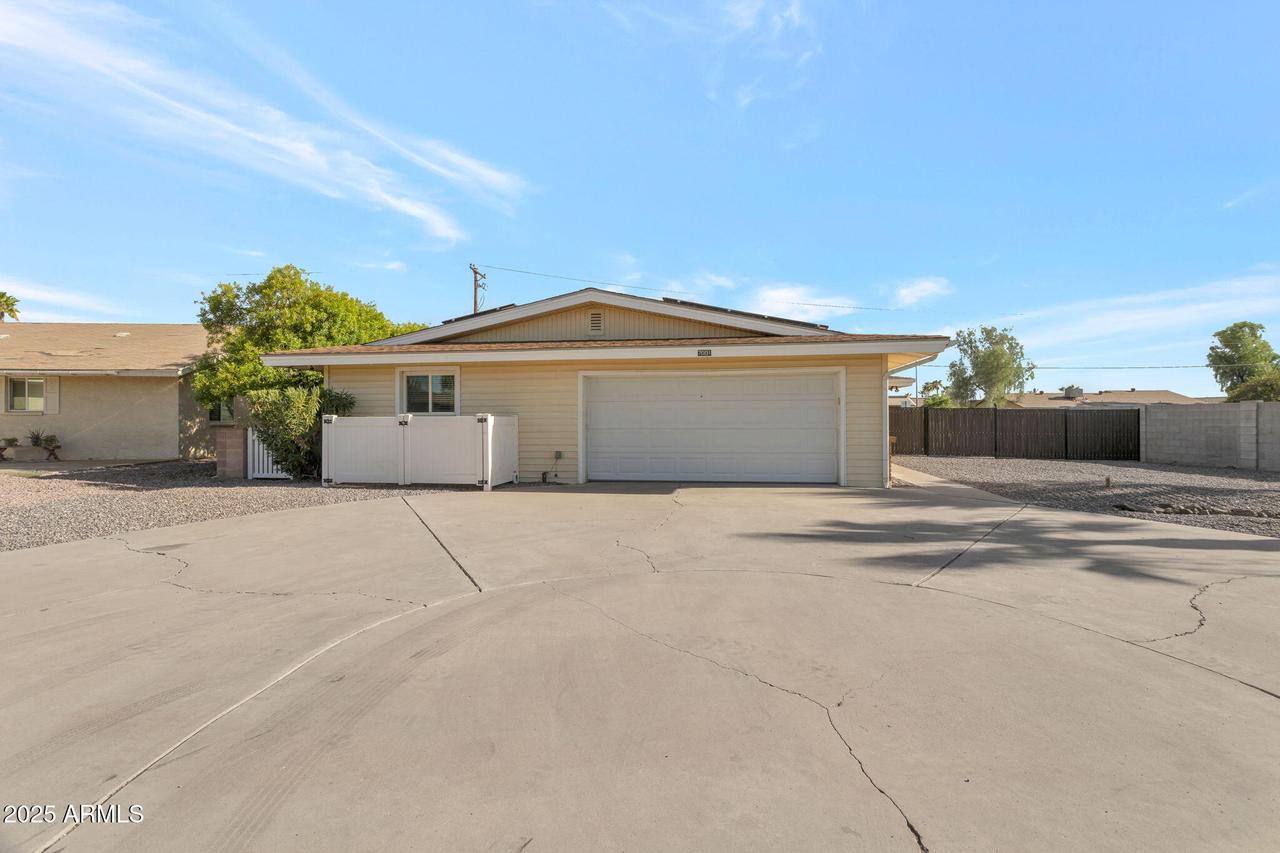 7001 E Flossmoor Ave., Mesa, AZ 85208
