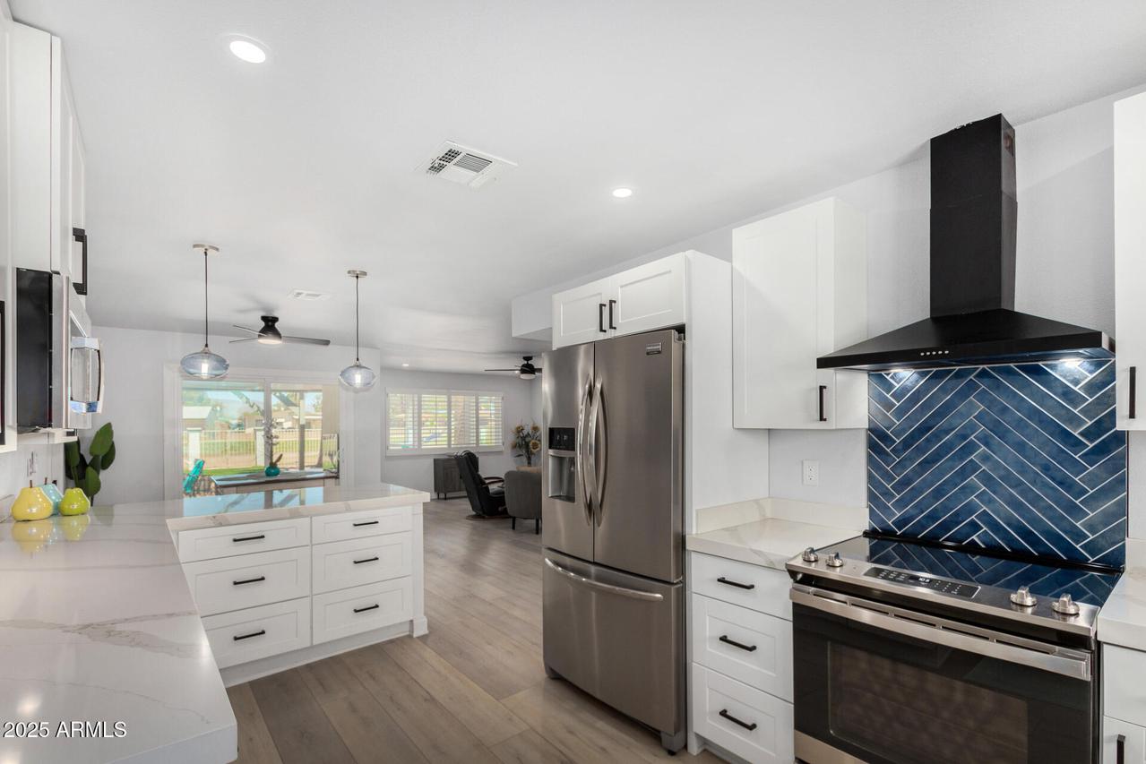 855 S Revolta Cir., Mesa, AZ 85208