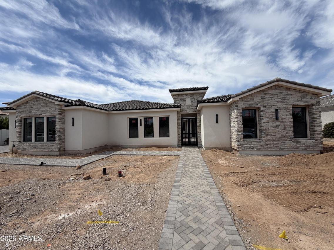 5620 S Gemstone Dr., Chandler, AZ 85249