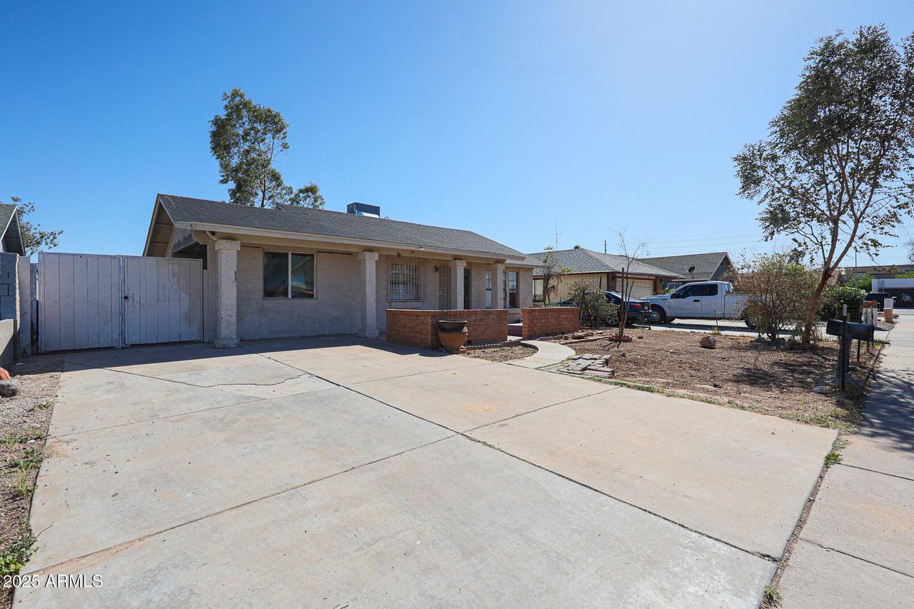 9021 W Mulberry Dr., Phoenix, AZ 85037