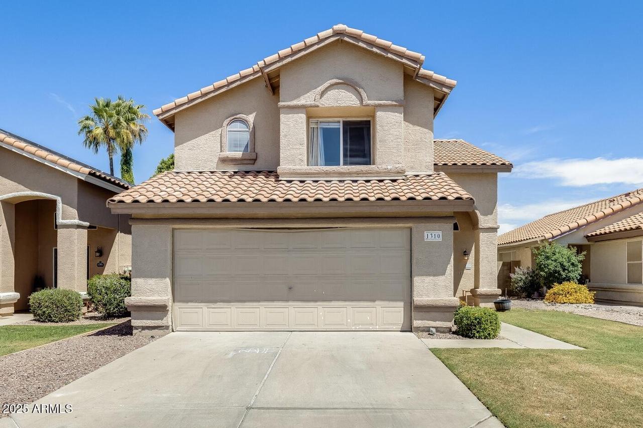 1310 E Helena Dr., Phoenix, AZ 85022