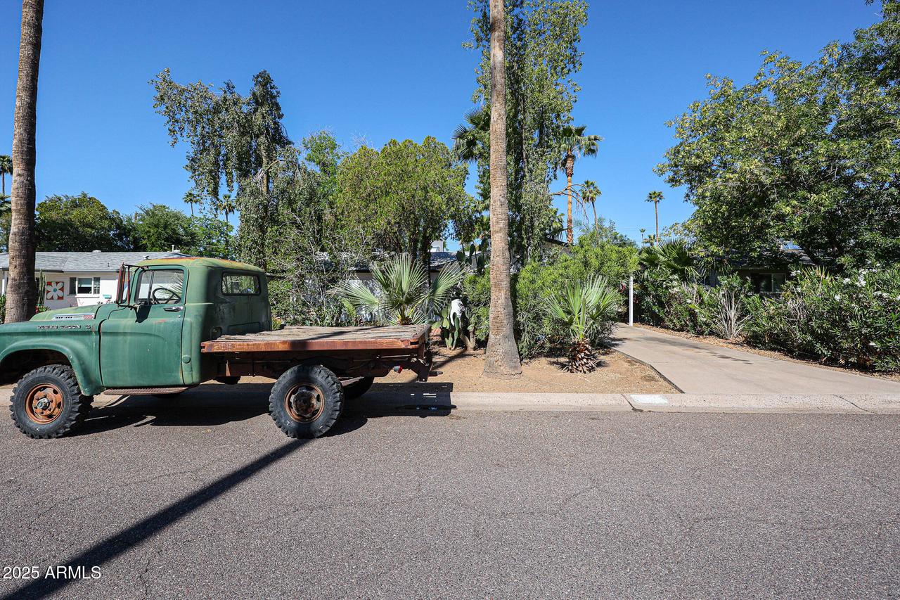 4142 N 35th St., Phoenix, AZ 85018