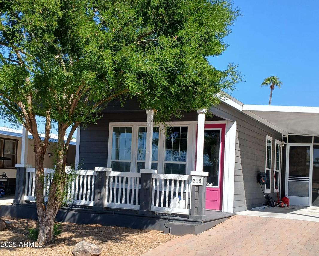 201 S Greenfield Rd. #215, Mesa, AZ 85206