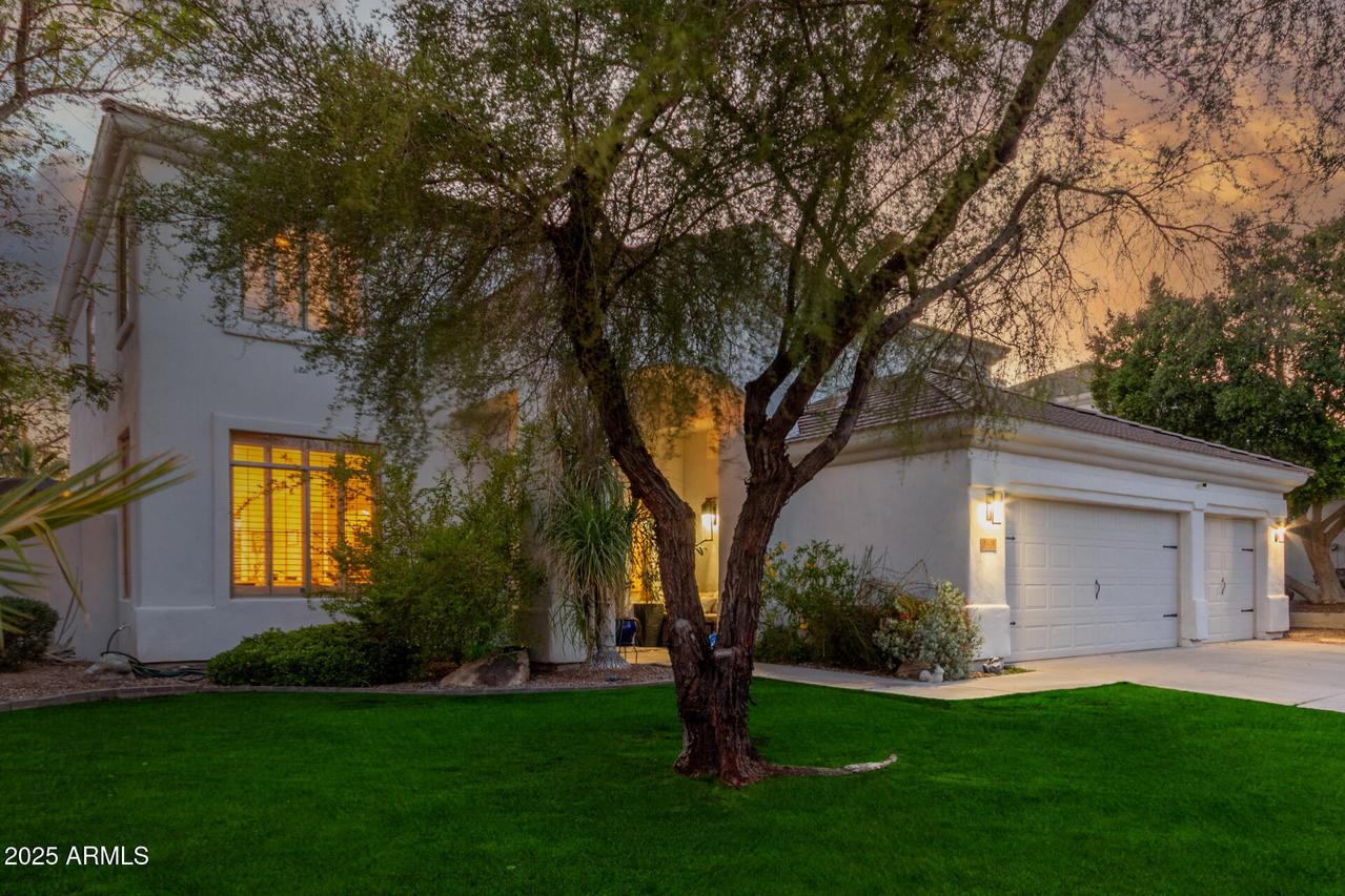 1421 W Saltsage Dr., Phoenix, AZ 85045