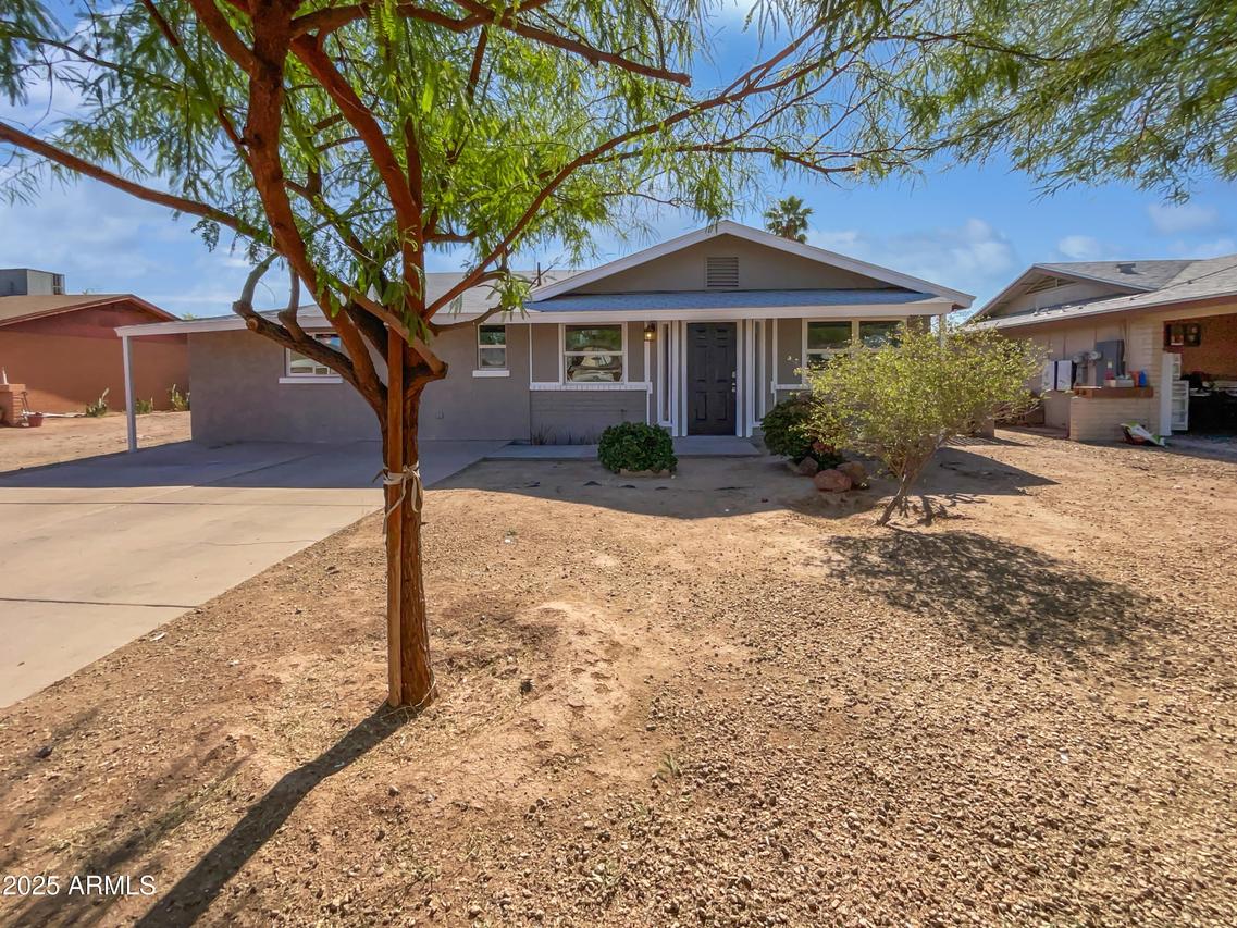 1019 N 62nd Ave., Phoenix, AZ 85043