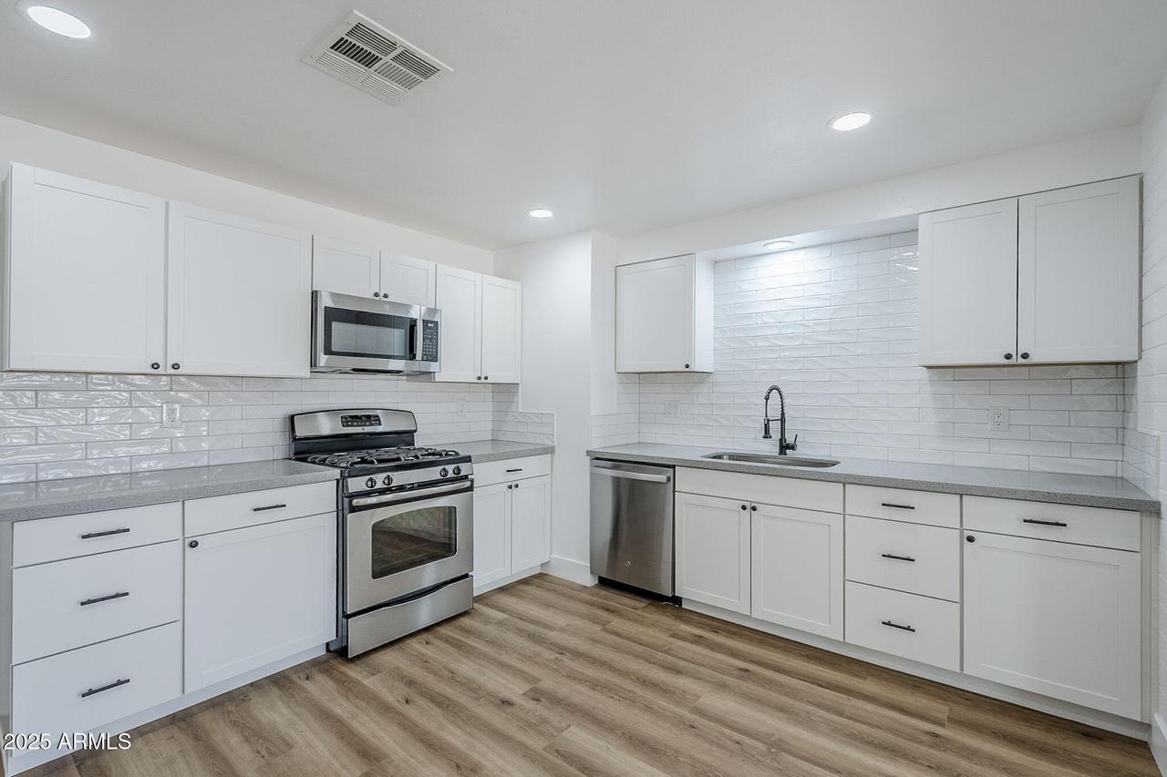 11237 W Kansas Ave., Youngtown, AZ 85363