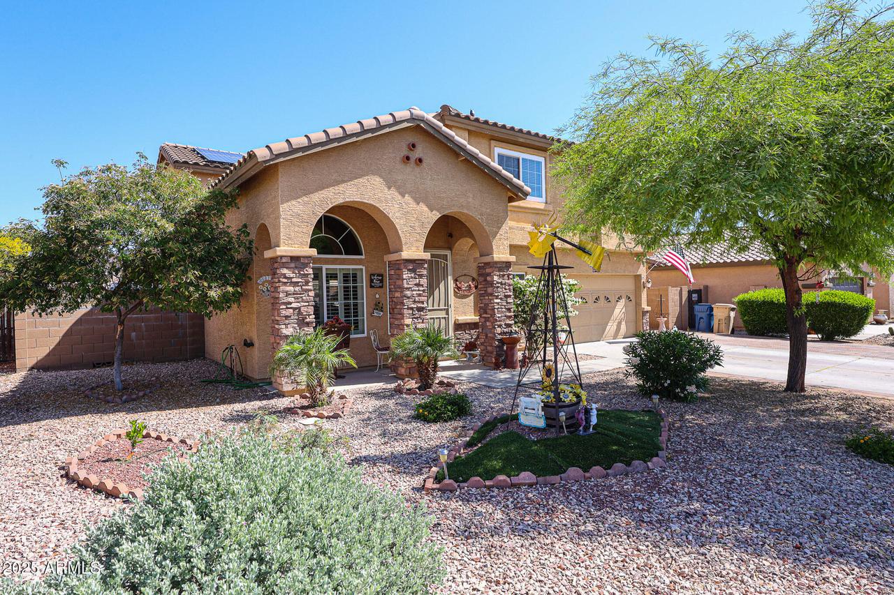 22022 W Moonlight Path, Buckeye, AZ 85326