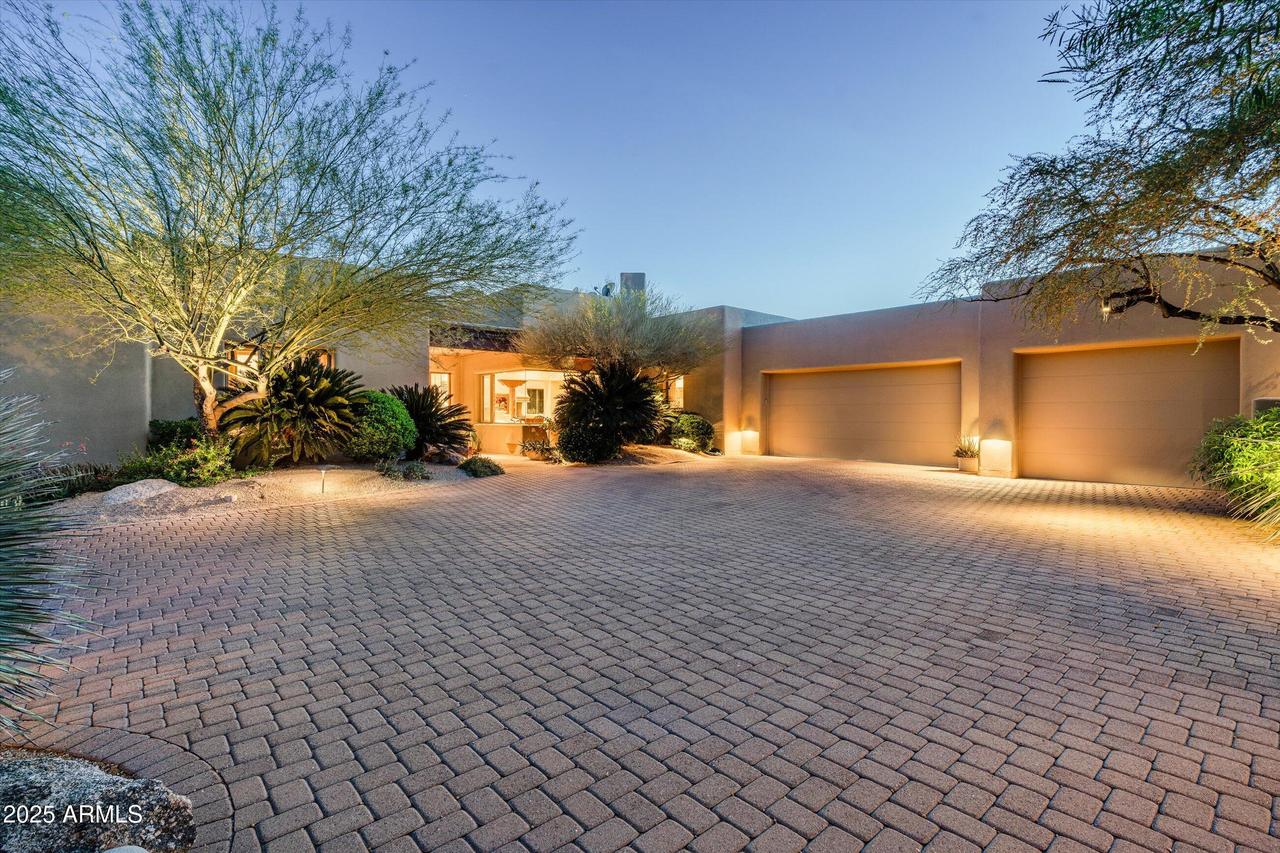 10822 E Prospect Point Dr., Scottsdale, AZ 85262