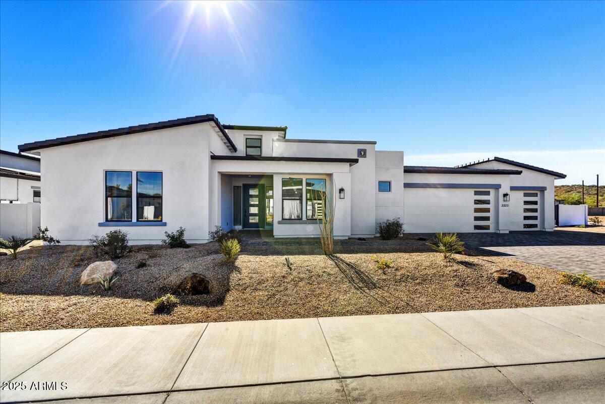 3335 W Desert Dawn Dr., Phoenix, AZ 85083