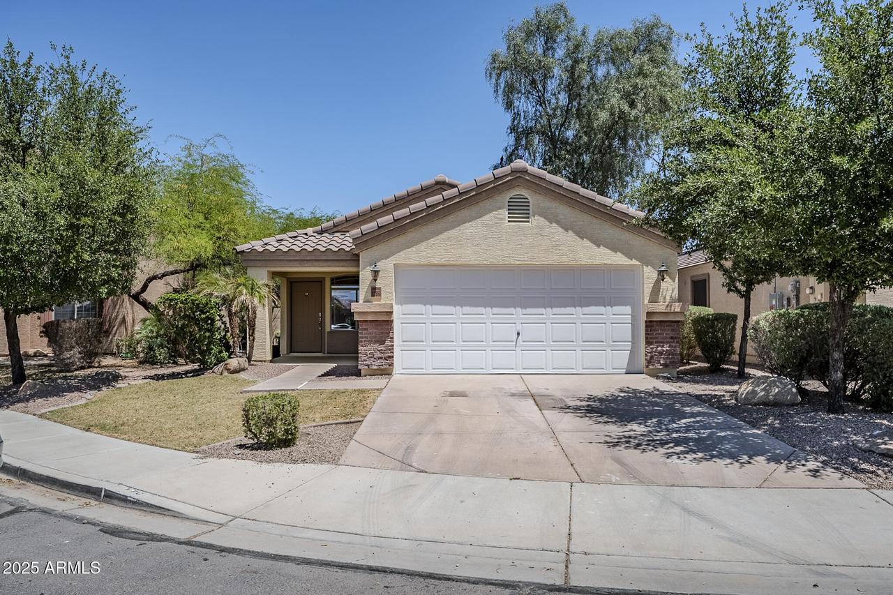 17953 N Lettere Cir., Maricopa, AZ 85138