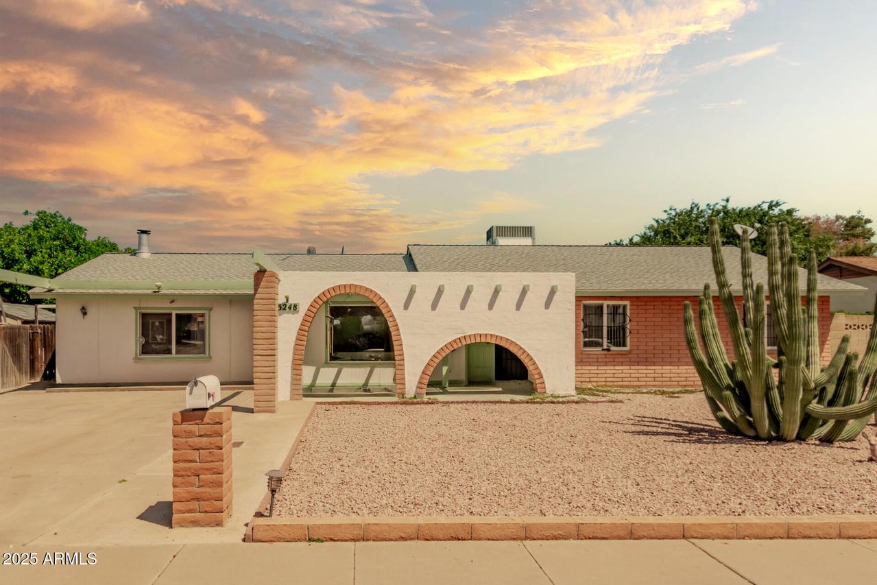 3248 E Windrose Dr., Phoenix, AZ 85032
