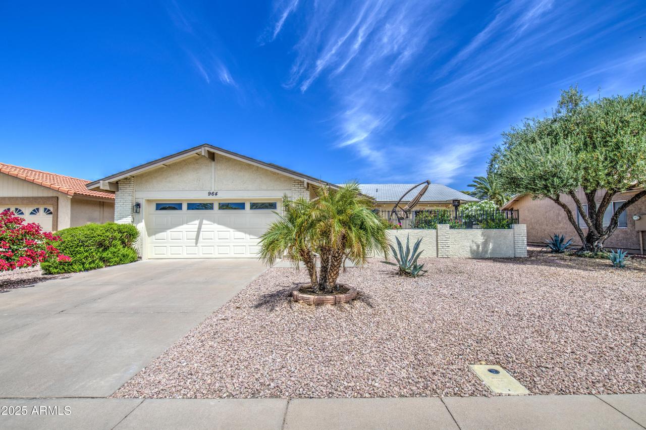 964 Leisure World, Mesa, AZ 85206