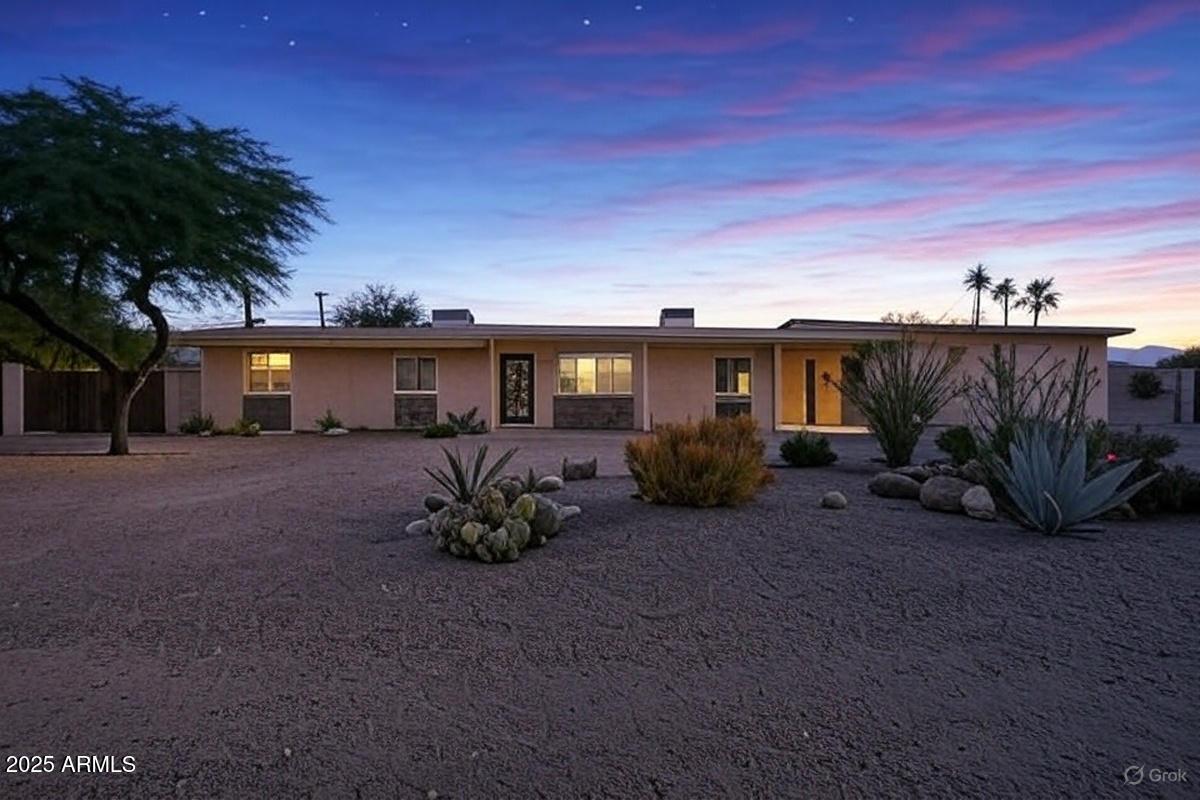 6602 E Heather Dr., Mesa, AZ 85215