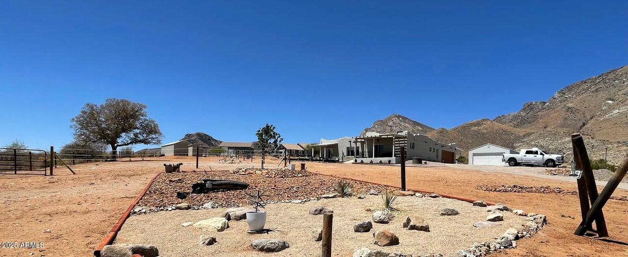 6401 E Montezuma Canyon Rd., Hereford, AZ 85615