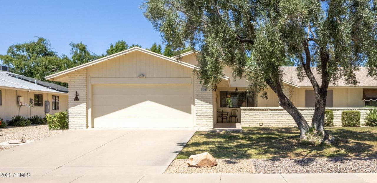 21218 N Aurora Dr., Sun City West, AZ 85375