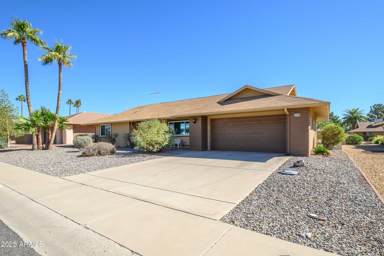 21439 N Palm Desert Dr., Sun City West, AZ 85375