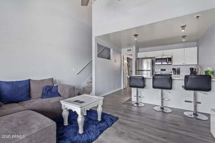 8055 E Thomas Rd. #D111, Scottsdale, AZ 85251
