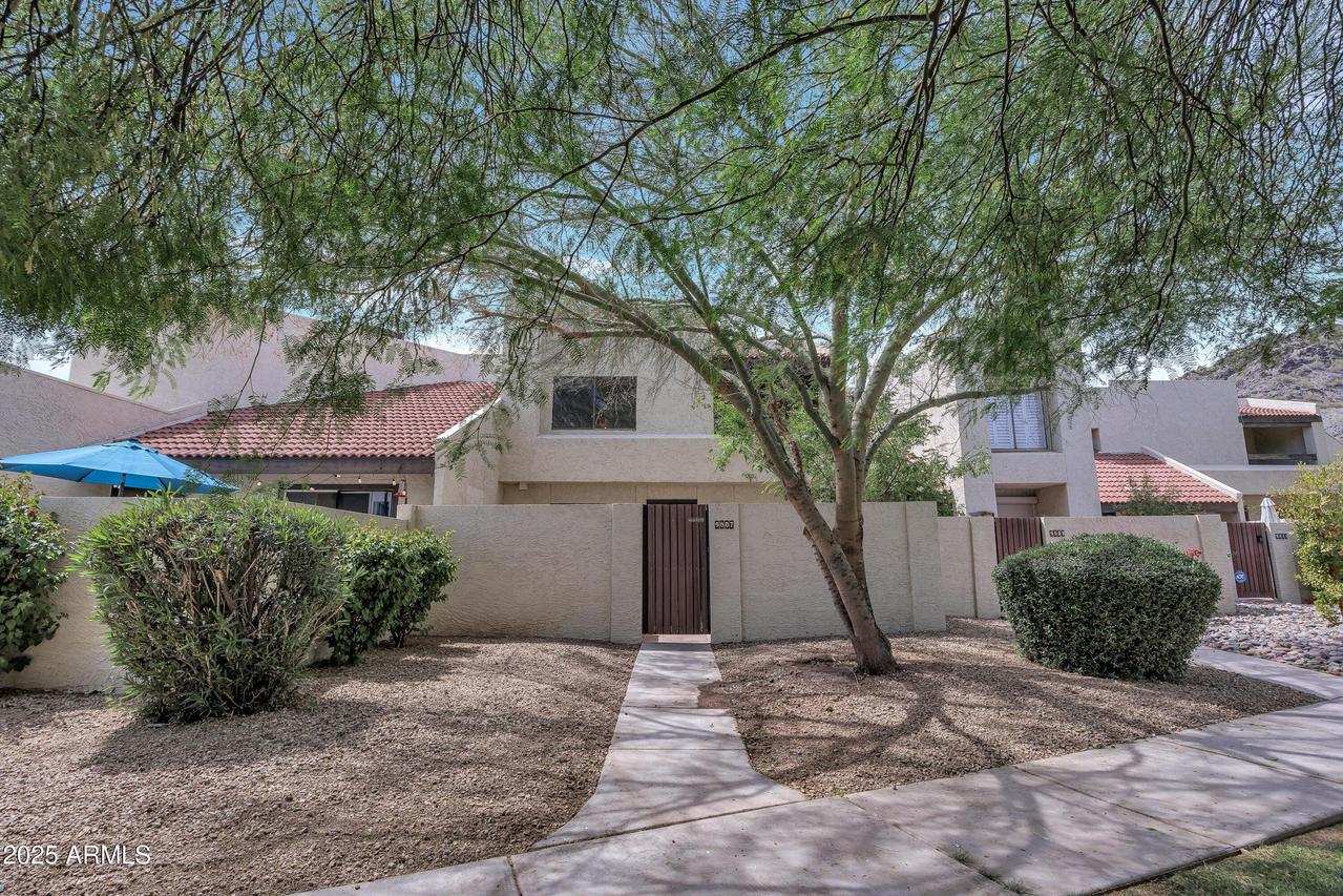 9807 N 5th St., Phoenix, AZ 85020