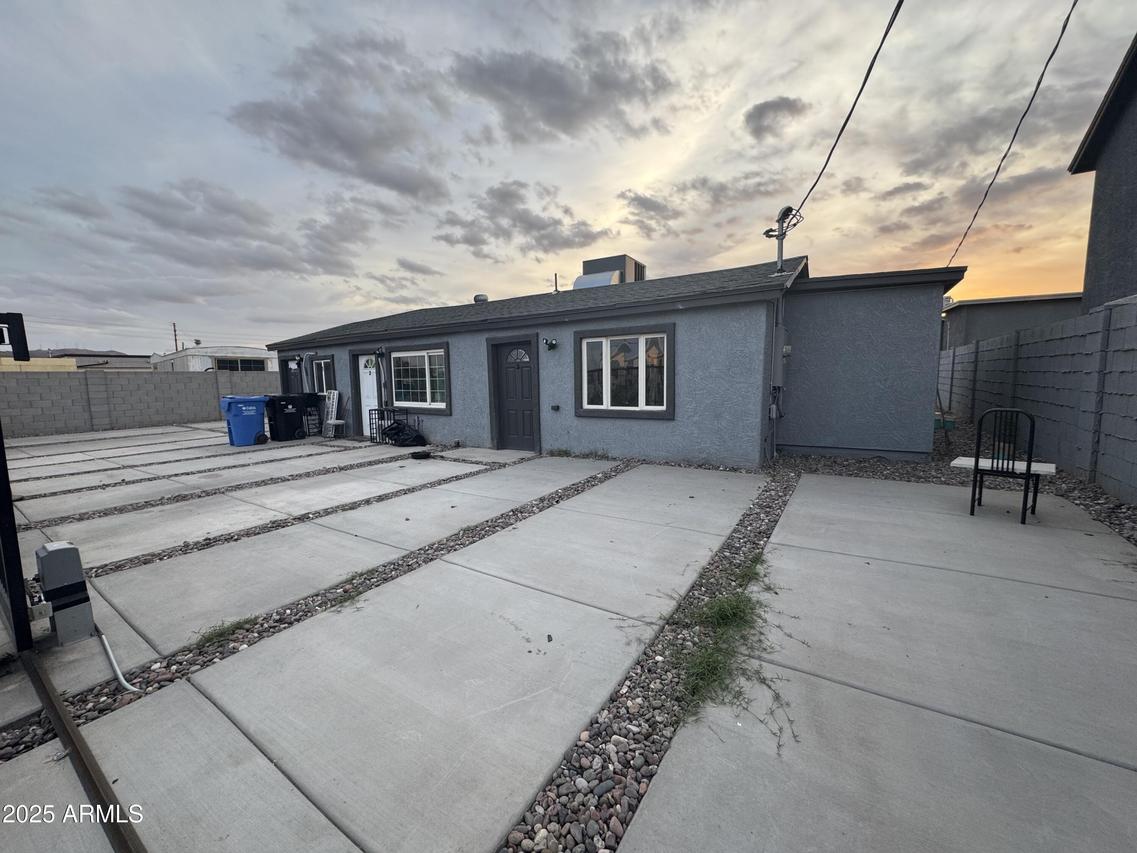 4028 S 15th St., Phoenix, AZ 85040