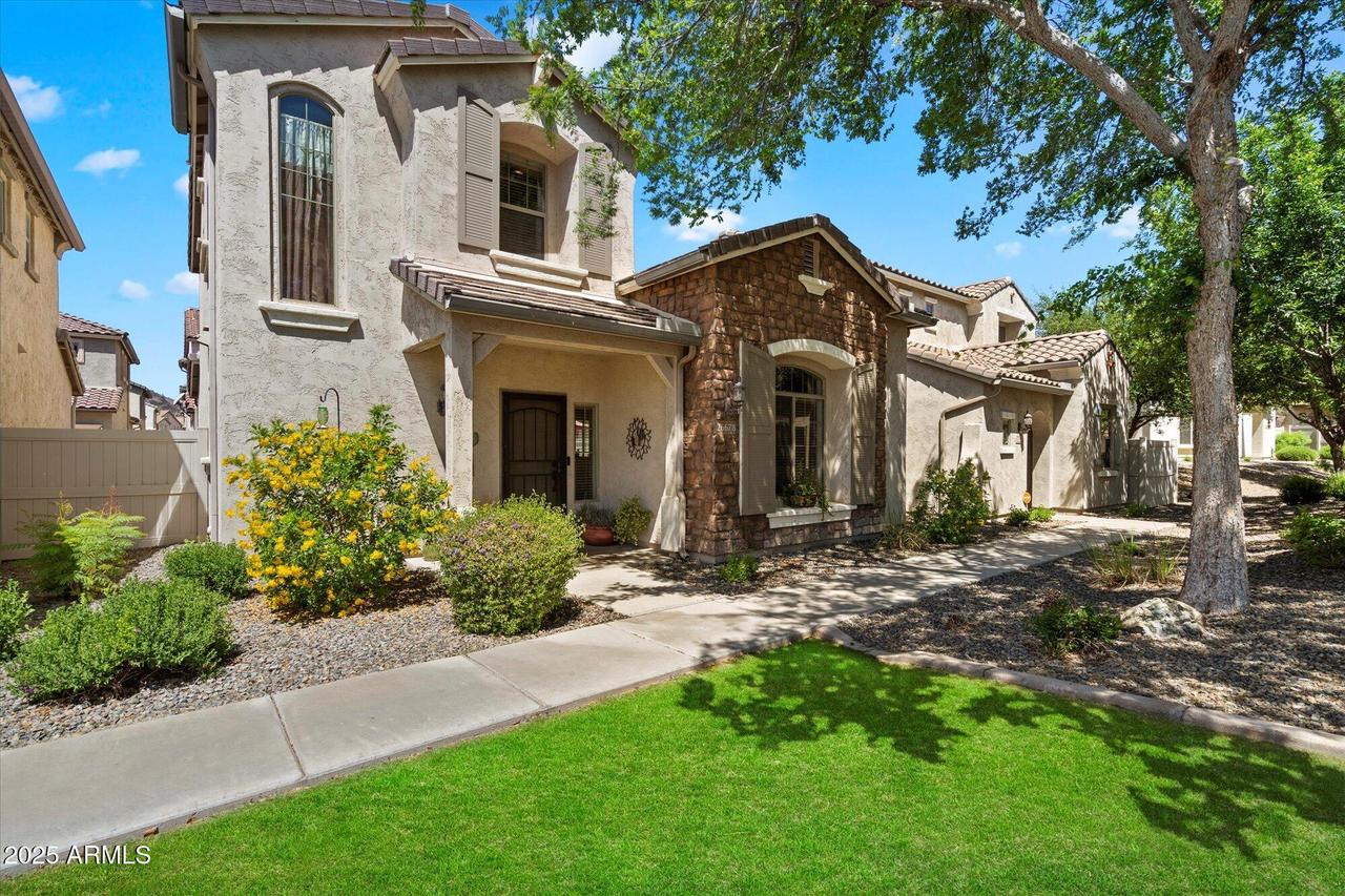 26678 N Babbling Brook Dr., Phoenix, AZ 85085