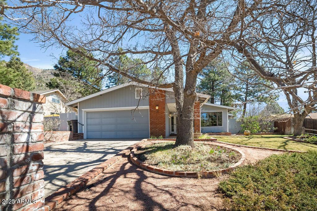 4240 N Fanning Dr., Flagstaff, AZ 86004