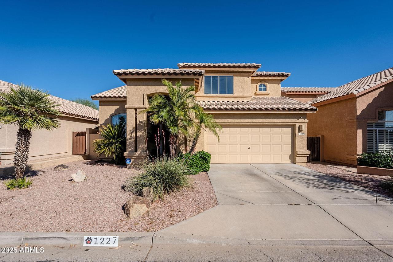 1227 E Sheena Dr., Phoenix, AZ 85022