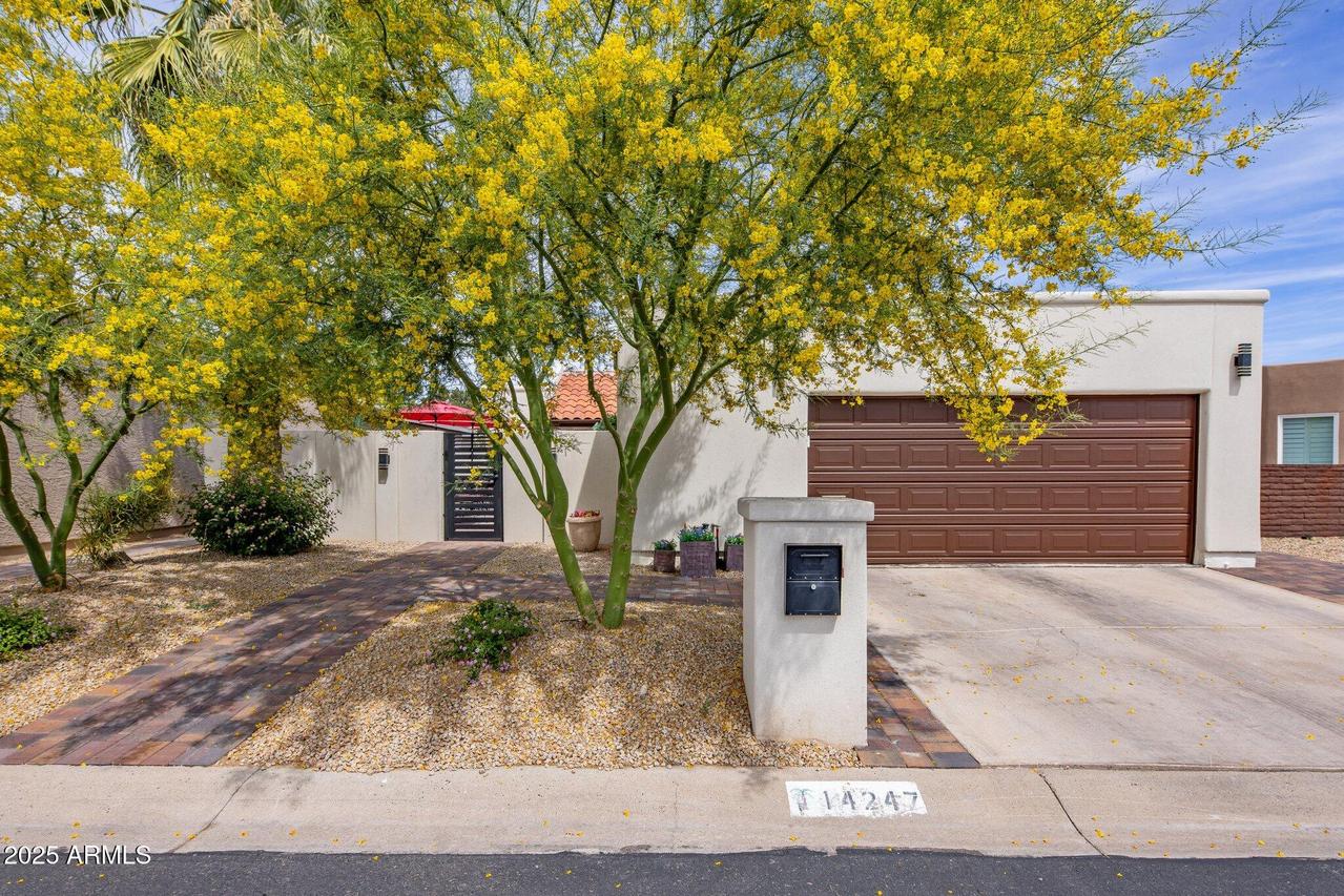 14247 N 2nd Ave., Phoenix, AZ 85023