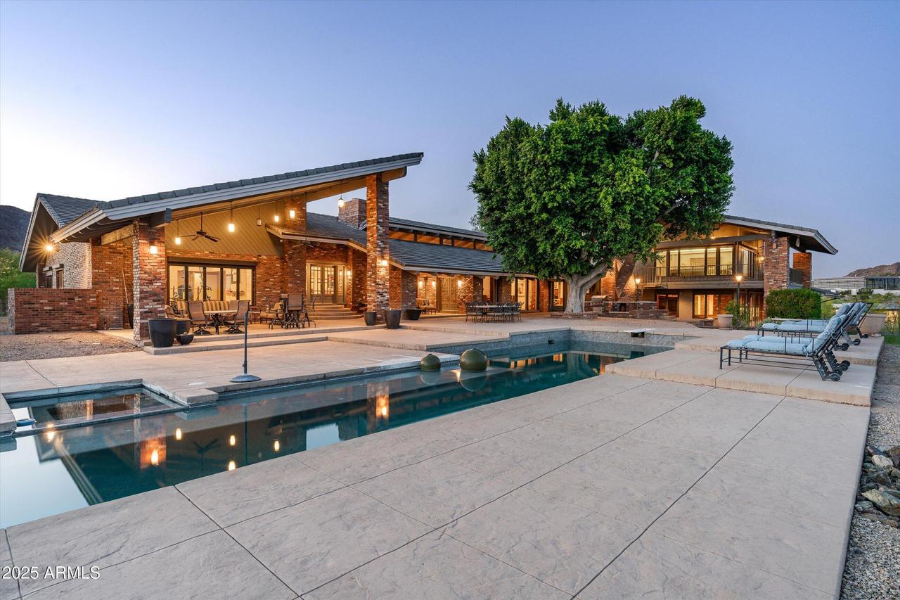 6830 N 46th Pl., Paradise Valley, AZ 85253