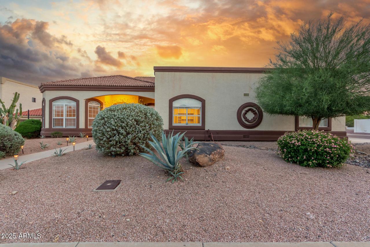3001 E Winchcomb Dr., Phoenix, AZ 85032