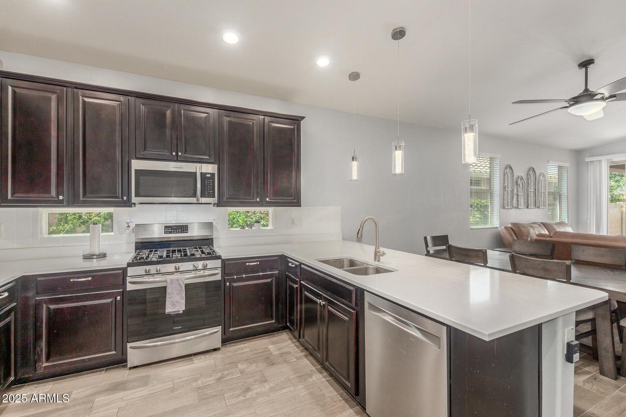 4136 W Palace Station Rd., New River, AZ 85087