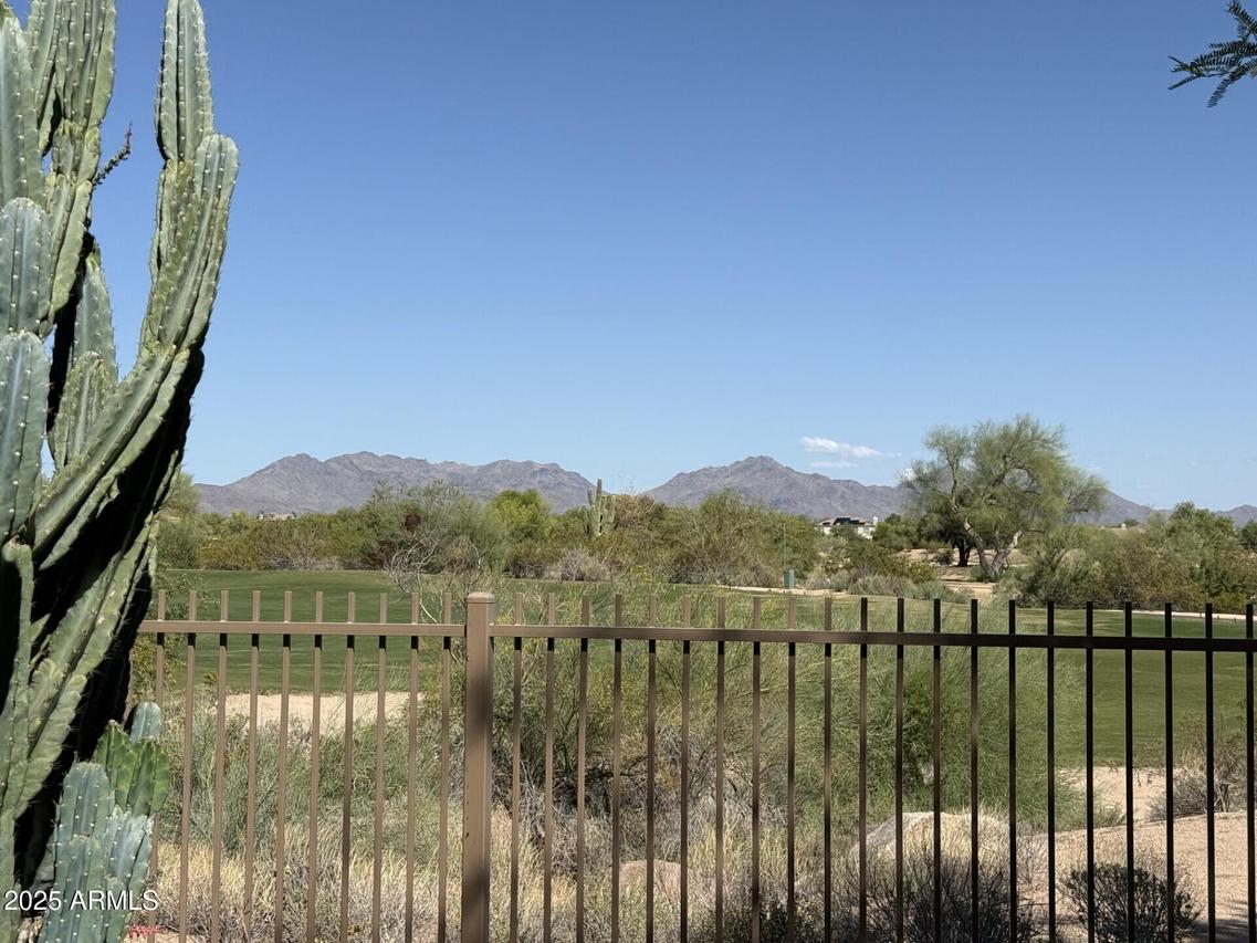 22231 N 51st St., Phoenix, AZ 85054