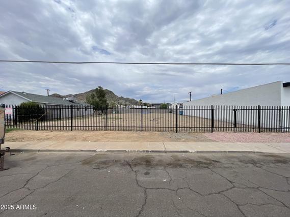 New Homes For Sale This Week That Attend Richard E Miller School: April 25th to May 1st