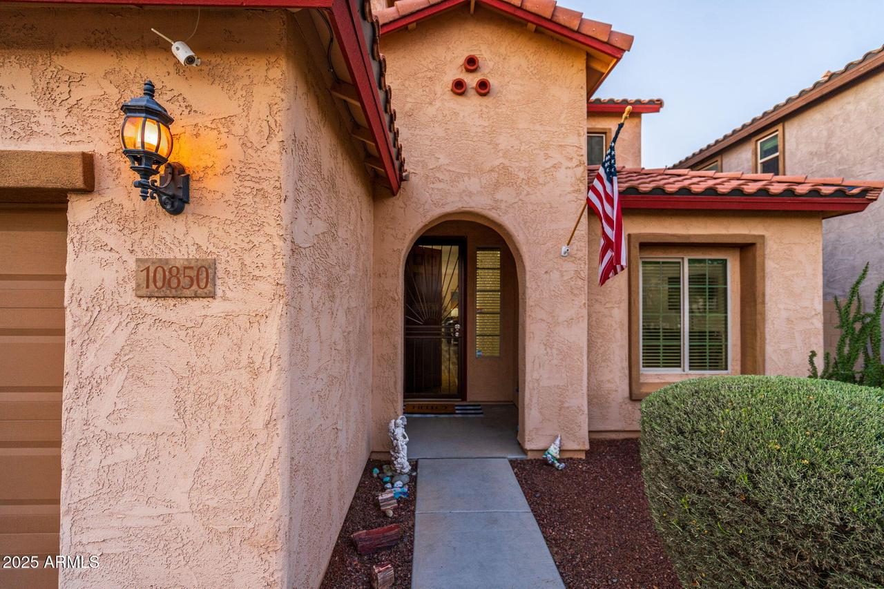 10850 W Bronco Tr., Peoria, AZ 85383
