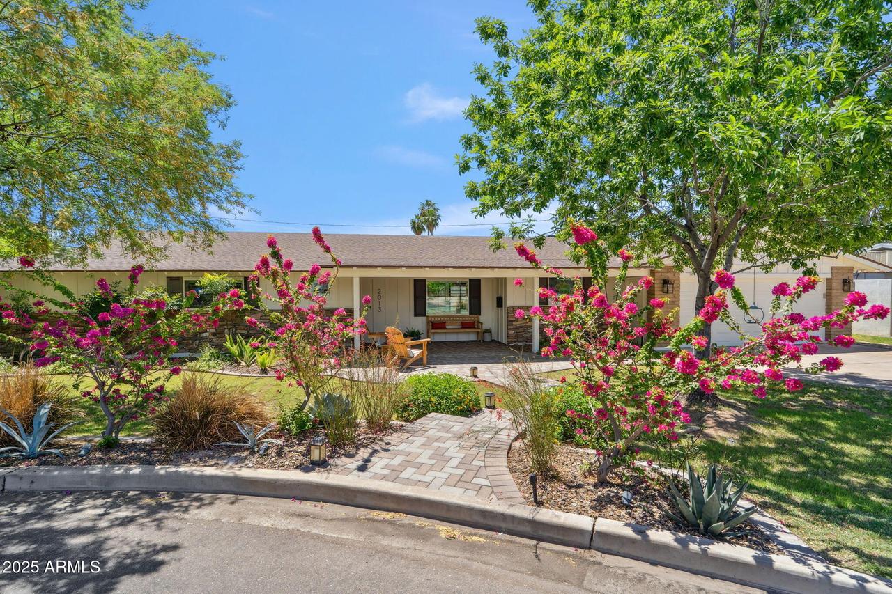 2013 E Solano Dr., Phoenix, AZ 85016