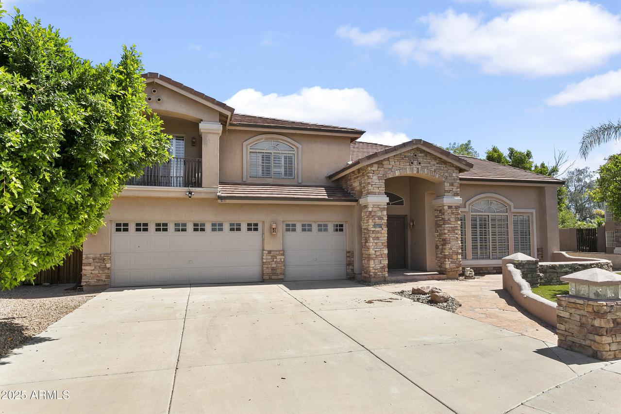 7340 W Bronco Tr., Peoria, AZ 85383
