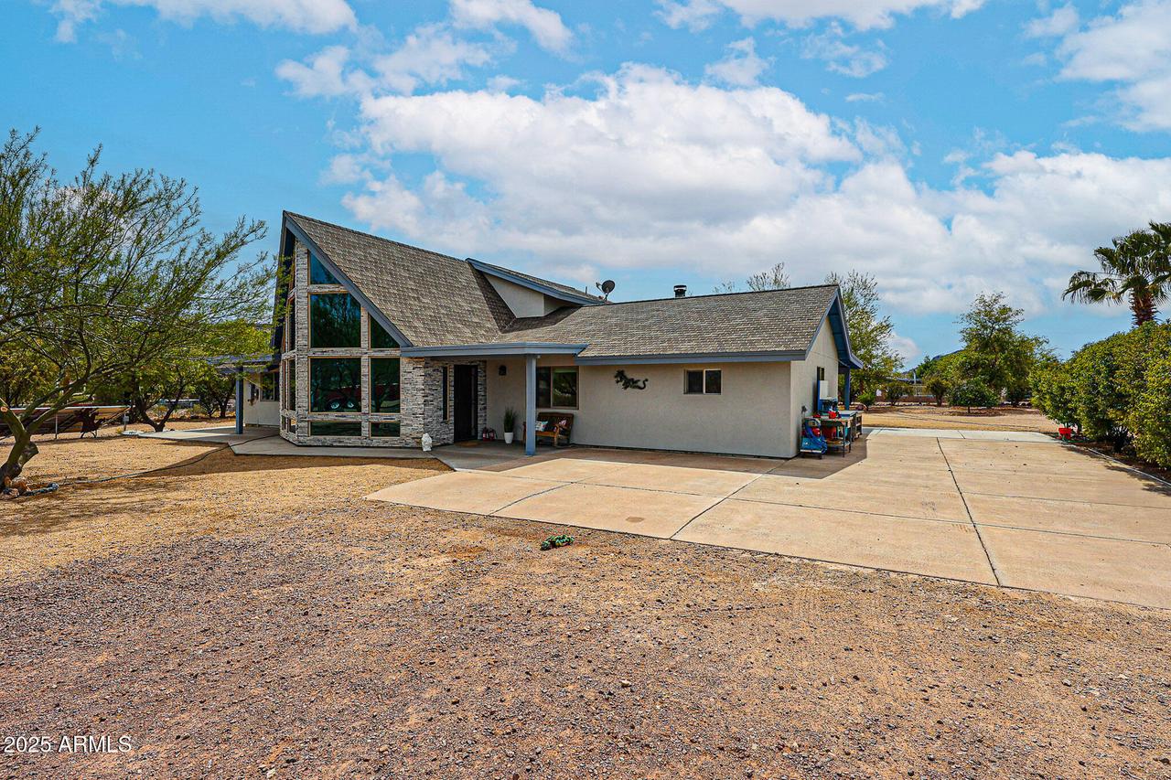 37414 N 17th Ave., Phoenix, AZ 85086