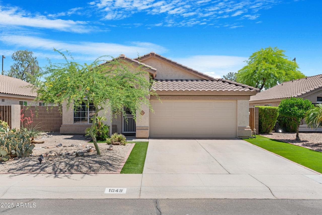 1049 N Monterey St., Gilbert, AZ 85233