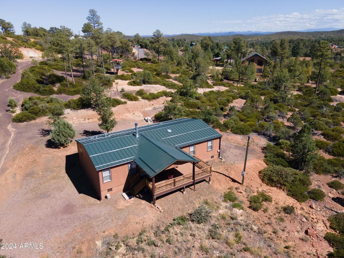 879 Geronimo Ln., Show Low, AZ 85901