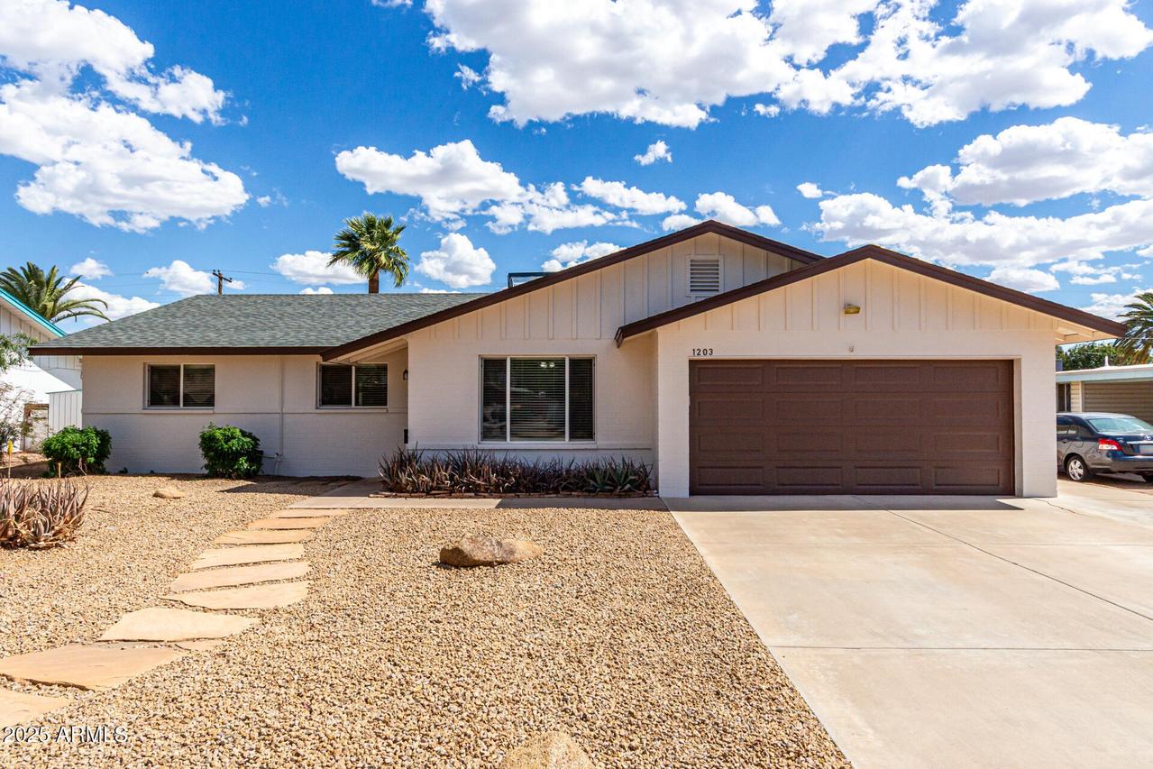 1203 E Bishop Dr., Tempe, AZ 85282