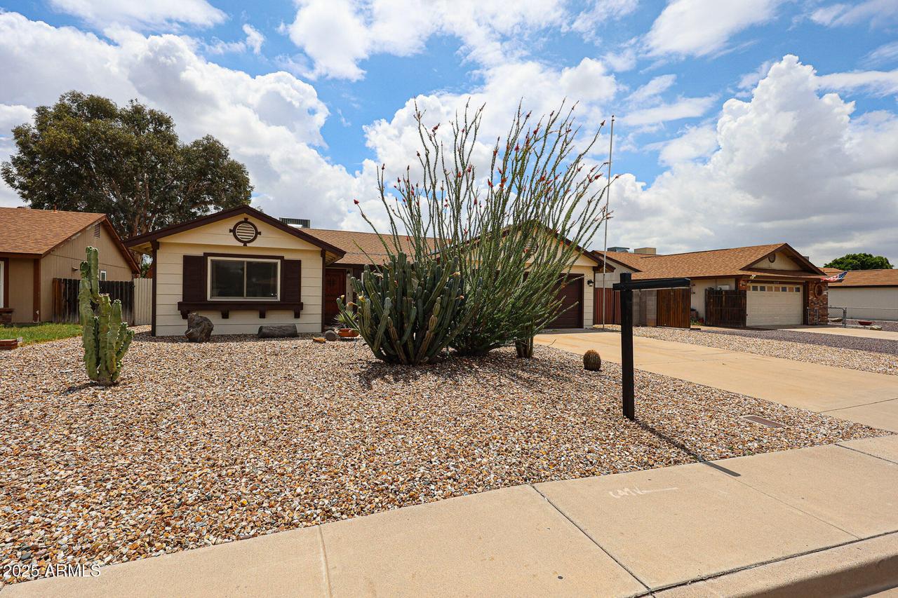 6313 W Paradise Ln., Glendale, AZ 85306