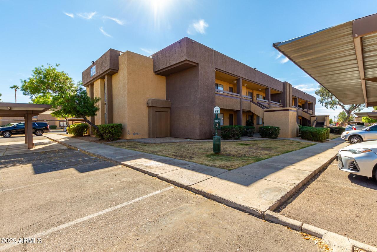 3601 W Tierra Buena Ln. #168, Phoenix, AZ 85053