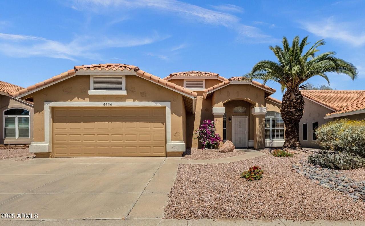4434 E Thistle Landing Dr., Phoenix, AZ 85044