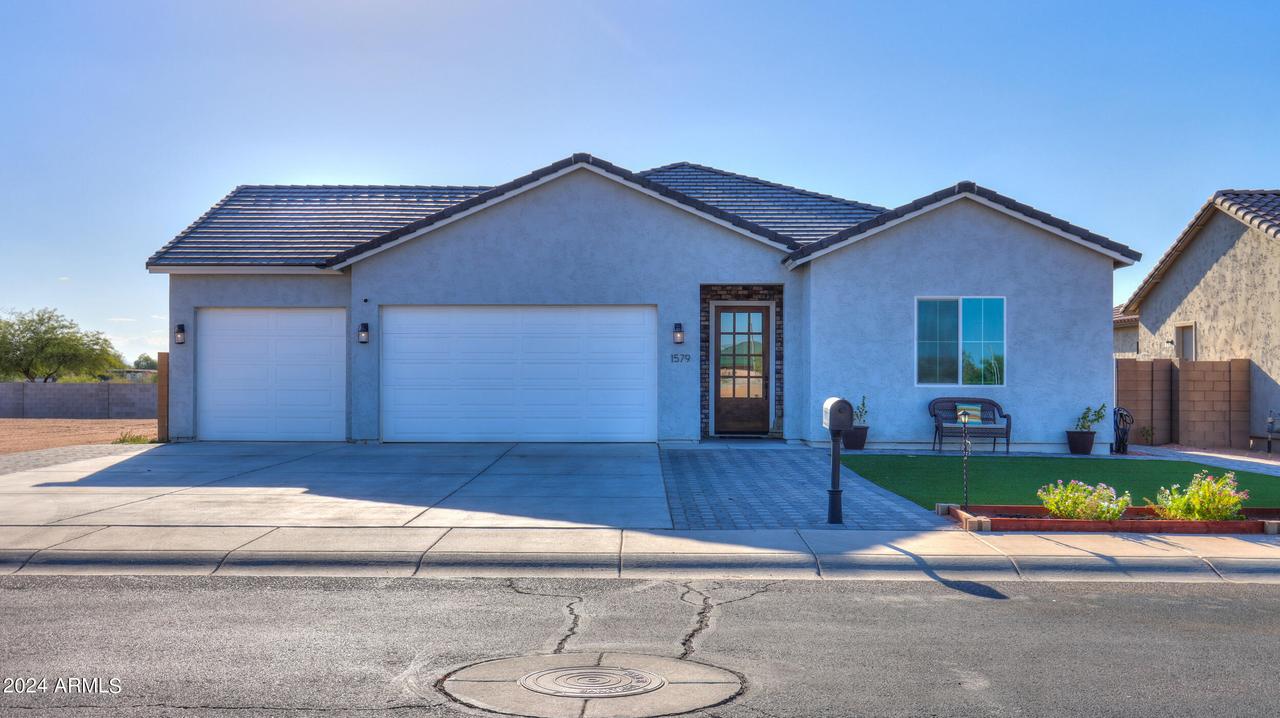 1579 N Himosa Dr., Casa Grande, AZ 85122