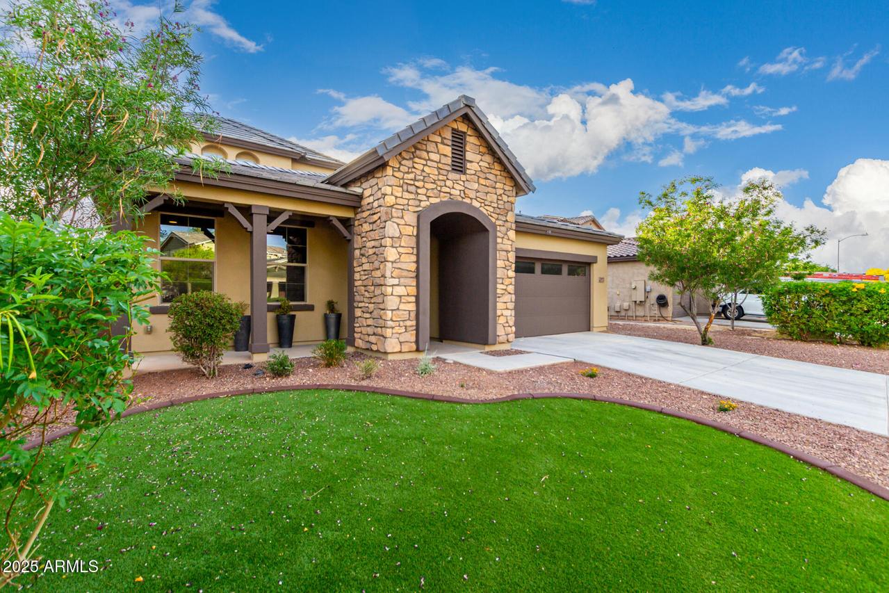 21972 N 97th Glen, Peoria, AZ 85383